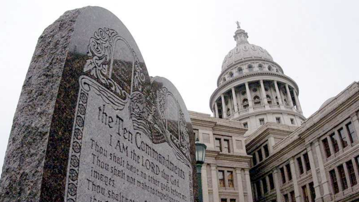 Return The Ten Commandments To The Public Square